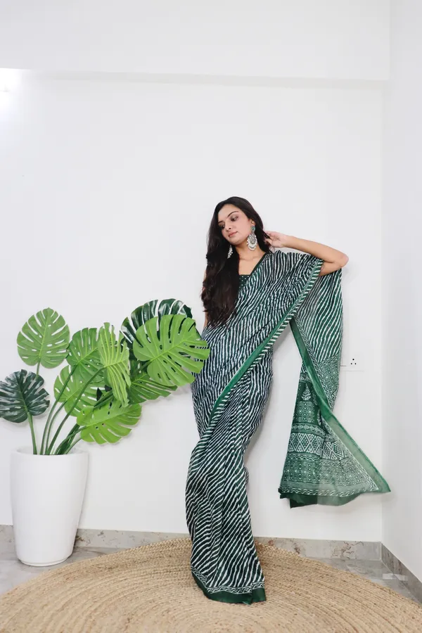 HANDICRAFT_WOMEN'S_LEHARIYA_PRINT_PURE_SOFT_COTTON_SAREE_WITH_BLOUSE_PIECE_With_Blouse_Piece